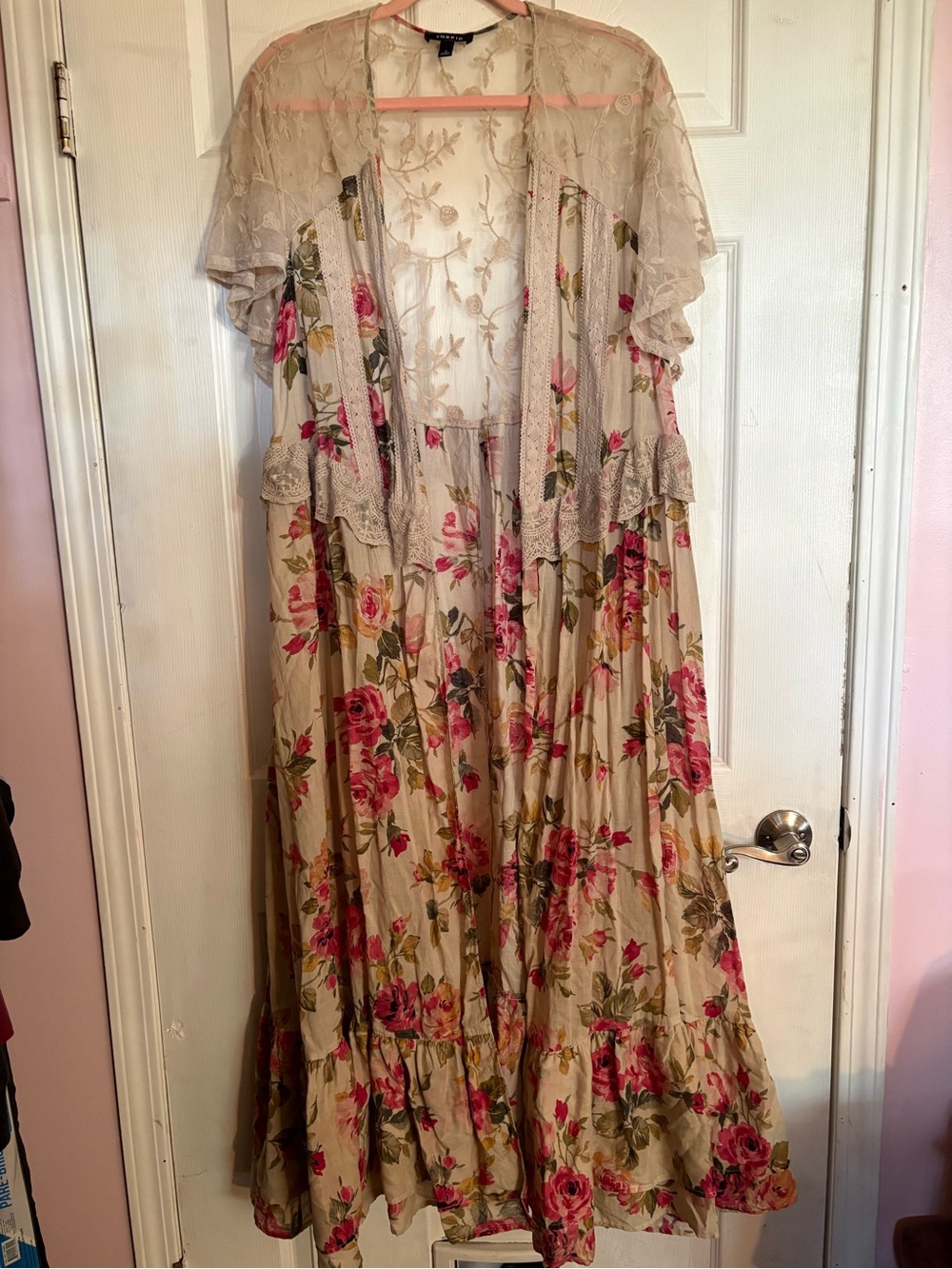 Torrid Beige Lace Duster with Pink Trim